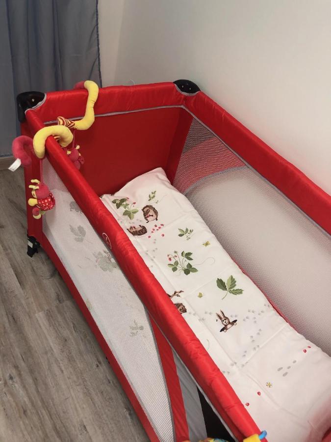 Vecsesi Rendezvenykoezpont Es Panzio Bed and Breakfast Εξωτερικό φωτογραφία
